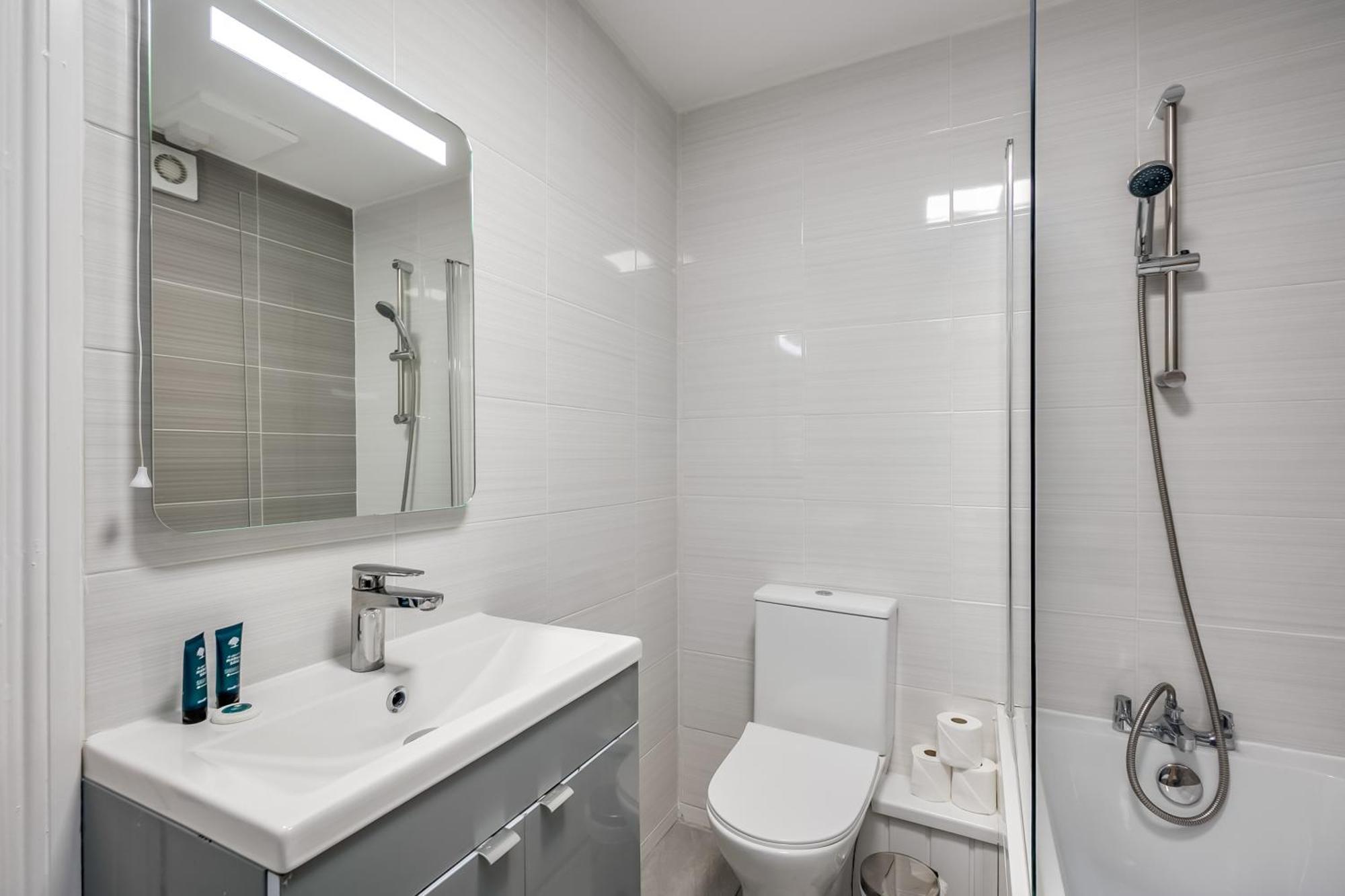 Central Belfast Apartments Queen'S Hideaway Exteriér fotografie